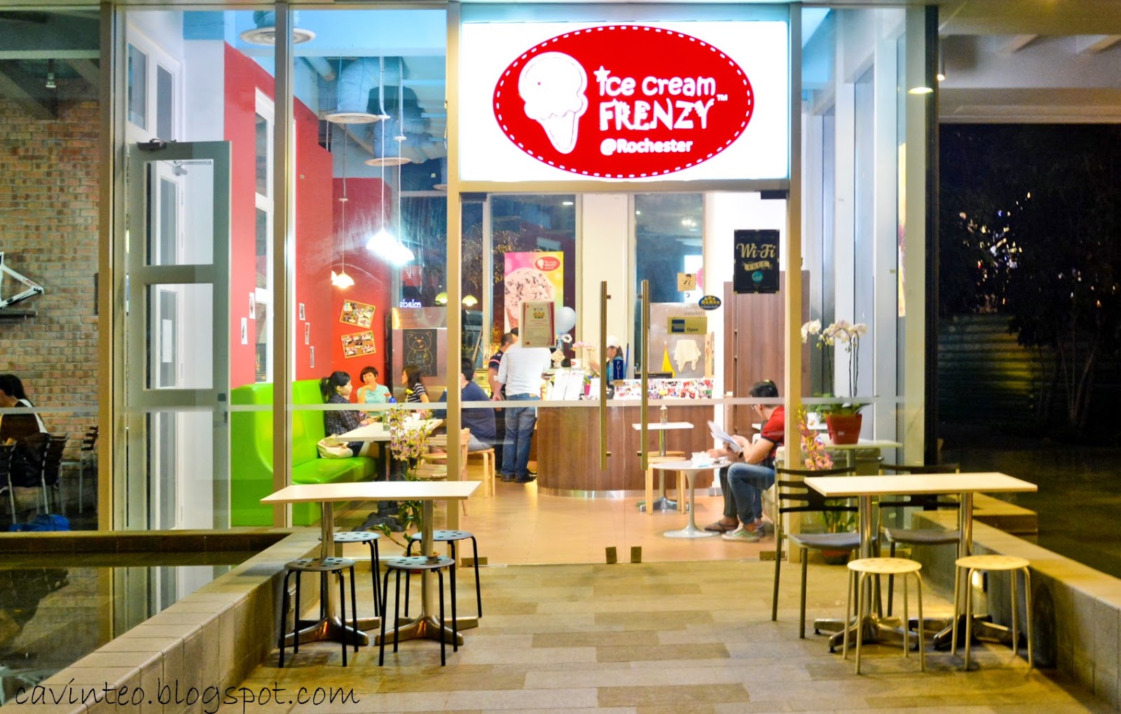 natural chocolate ice cream